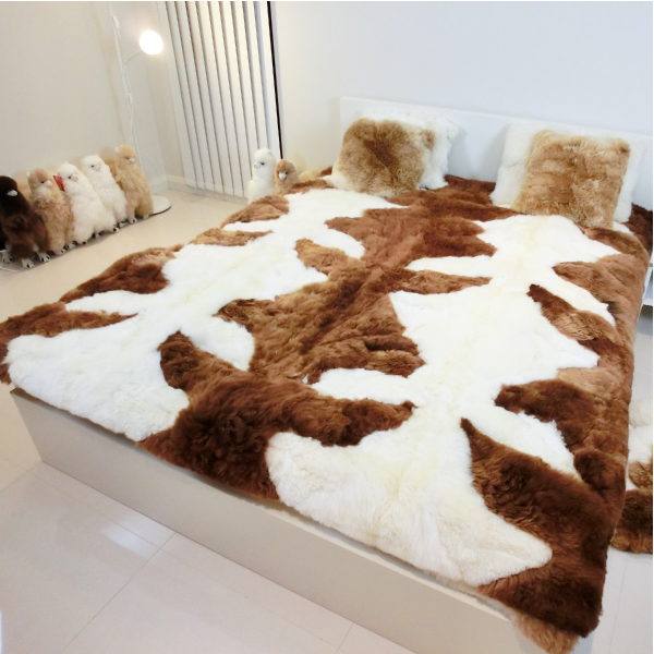 Classic Alpaca Rug 180x210cm (Medium Brown/White)